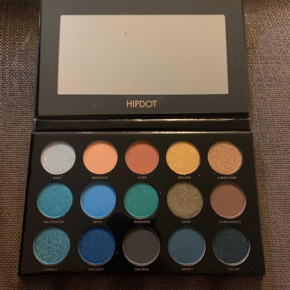 Hipdot Cenote Eyeshadow Palette